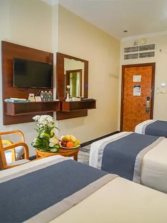10-nights-3-star-december-umrah-package