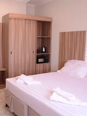 10-nights-3-star-leicester-umrah-packages