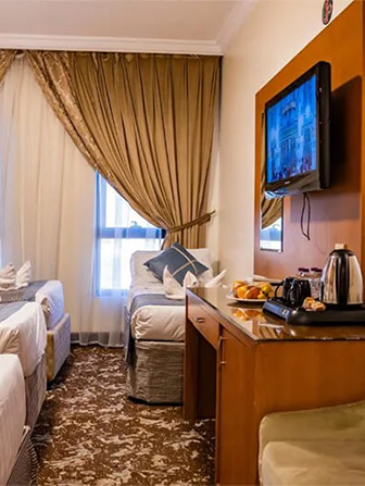 10-night-4-star-birmingham-umrah-package