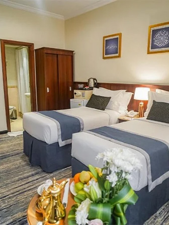 5-nights-3-star-manchester-umrah-packages