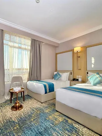 7-nights-4-star-deluxe-Birmingham-umrah-package